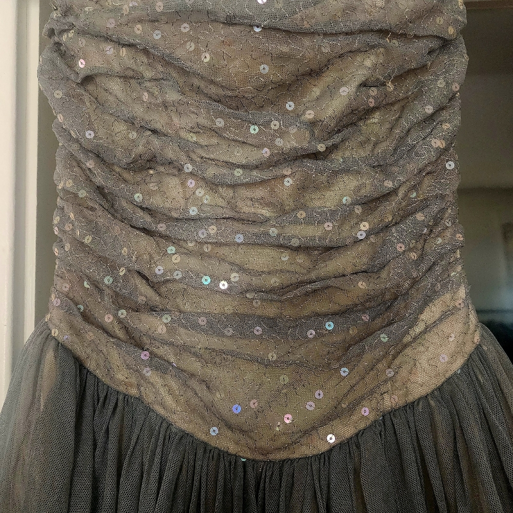 **Vintage**Jessica McClintock Ruched Strapless Gown Gray Cream